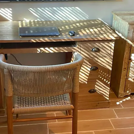 Renovated Near Argens River بيت للعطل